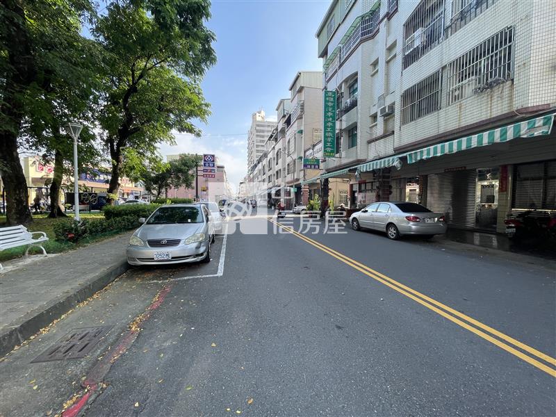 中正高工~全聯超市~優質車庫透天房屋室內格局與周邊環境