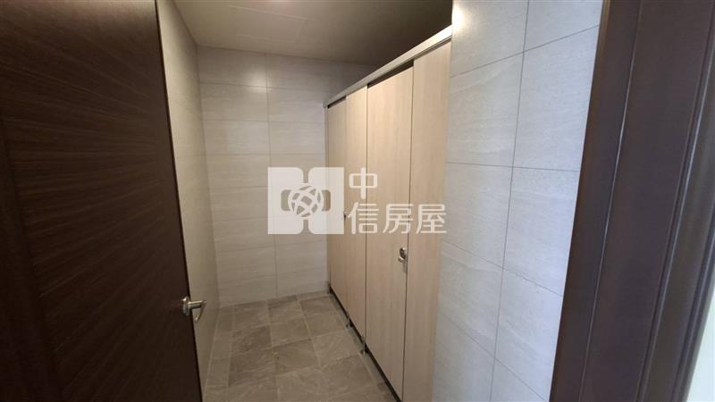楊梅火車站鼎藏昕站轉角金店面房屋室內格局與周邊環境