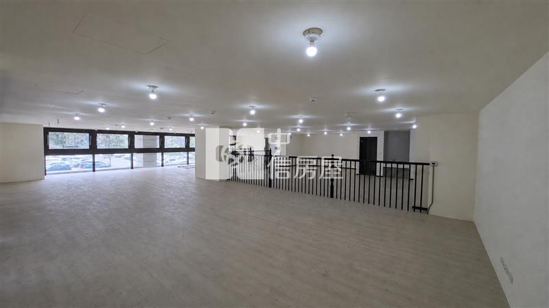 楊梅火車站鼎藏昕站轉角金店面房屋室內格局與周邊環境