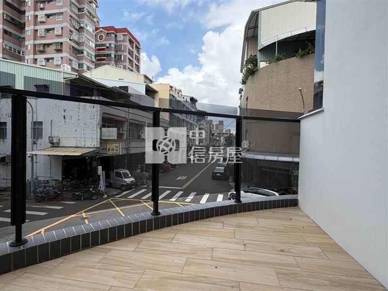 三角窗電梯金店面房屋室內格局與周邊環境