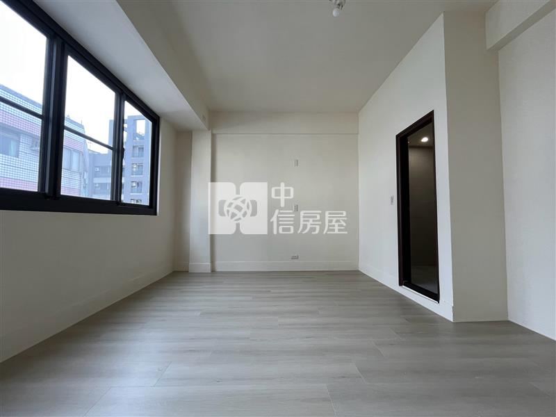 中醫商圈全新整理四樓三房公寓B房屋室內格局與周邊環境