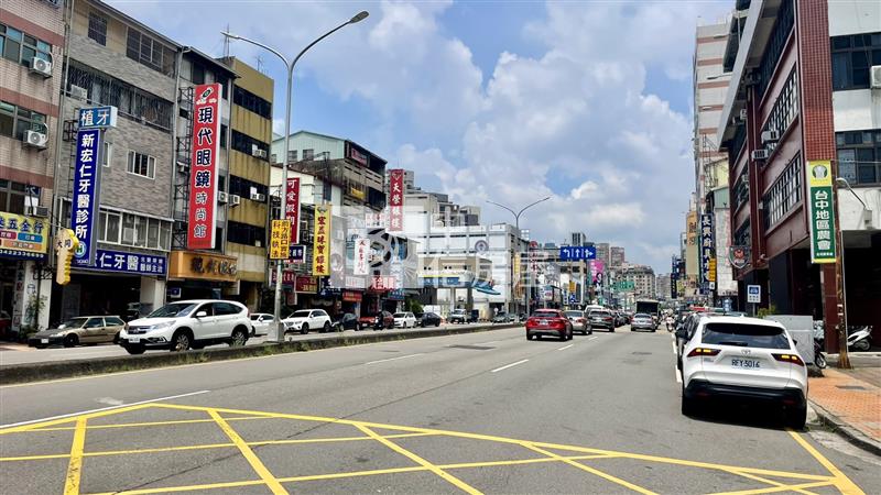正北屯路收租金透店房屋室內格局與周邊環境