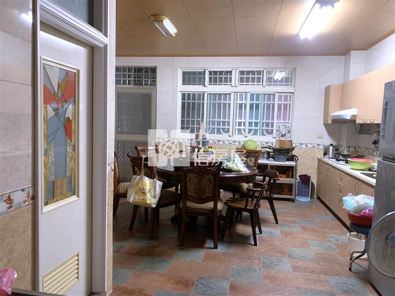 B1-127浙江路黃金店住房屋室內格局與周邊環境