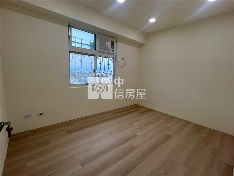 春虹e吉邦全新整理3房車房屋室內格局與周邊環境