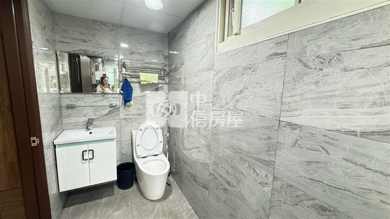 東信路邊三套房房屋室內格局與周邊環境