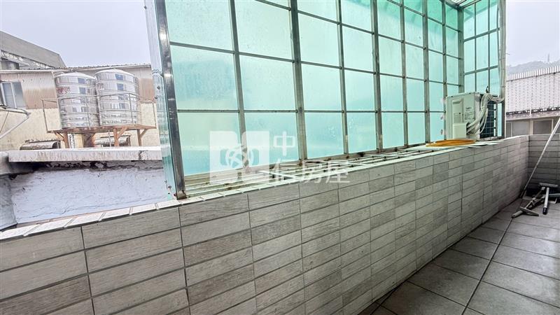 東信路邊三套房房屋室內格局與周邊環境