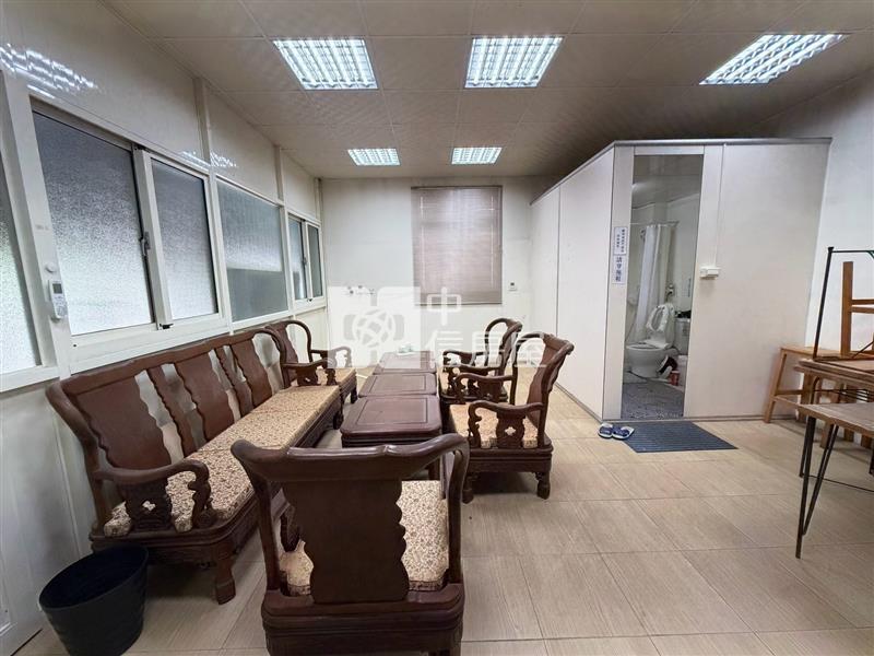 斗六大學路旁集貨包裝場所房屋室內格局與周邊環境