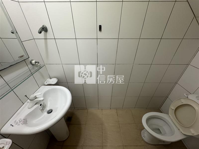 過嶺重劃區旁~雙車別墅房屋室內格局與周邊環境