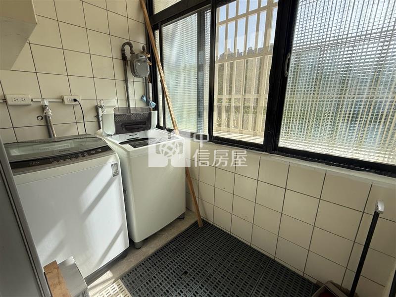 德安路正路邊五套房房屋室內格局與周邊環境