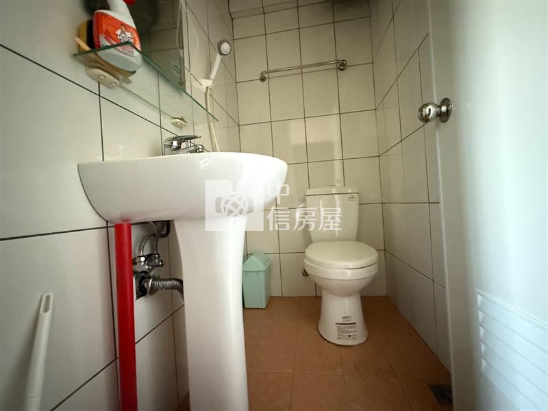 德安路正路邊五套房房屋室內格局與周邊環境