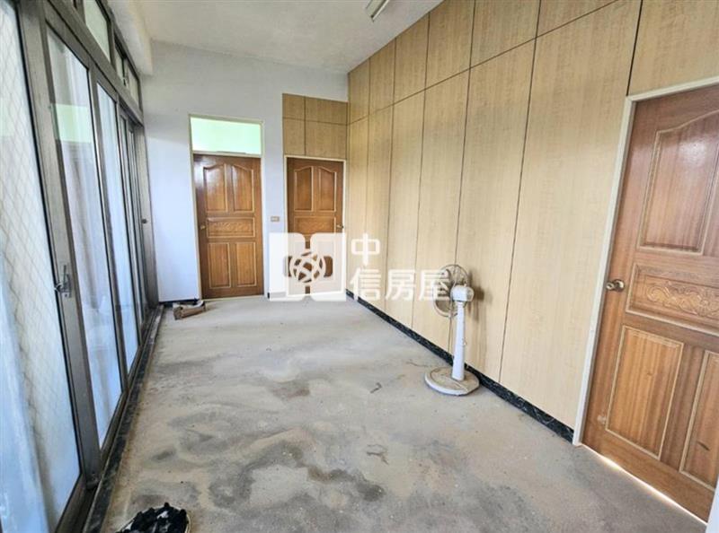 觀音快速道路旁便宜農舍(需大整)房屋室內格局與周邊環境