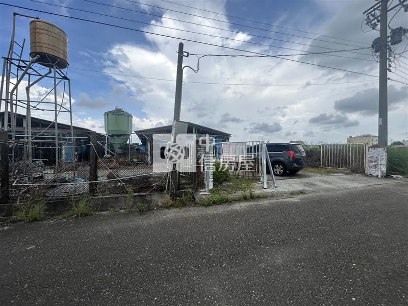 新營太子宮買農地附平房和雞舍房屋室內格局與周邊環境