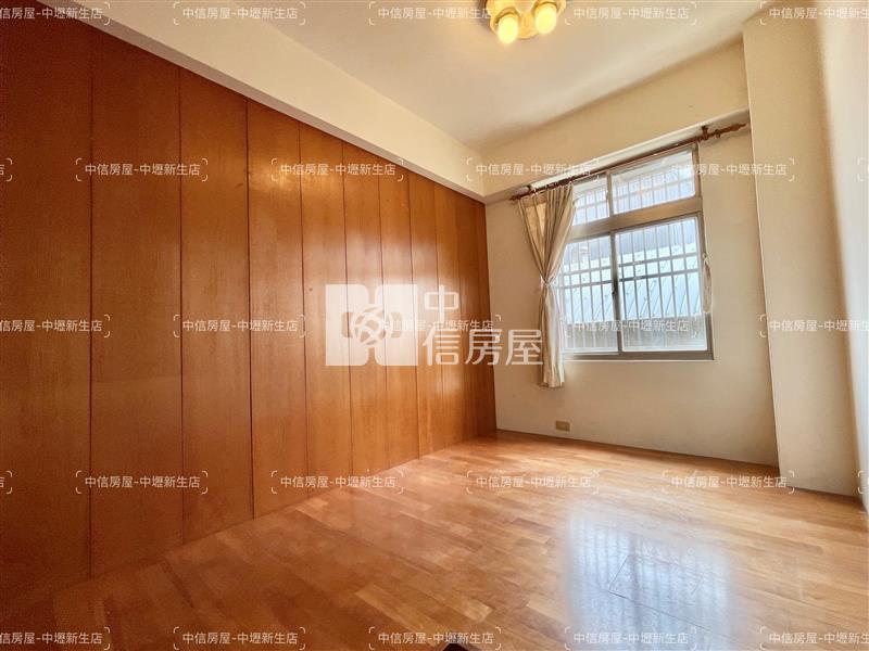 獅子林/南勢大潤發雙商圈超稀有底總價大4房車房屋室內格局與周邊環境