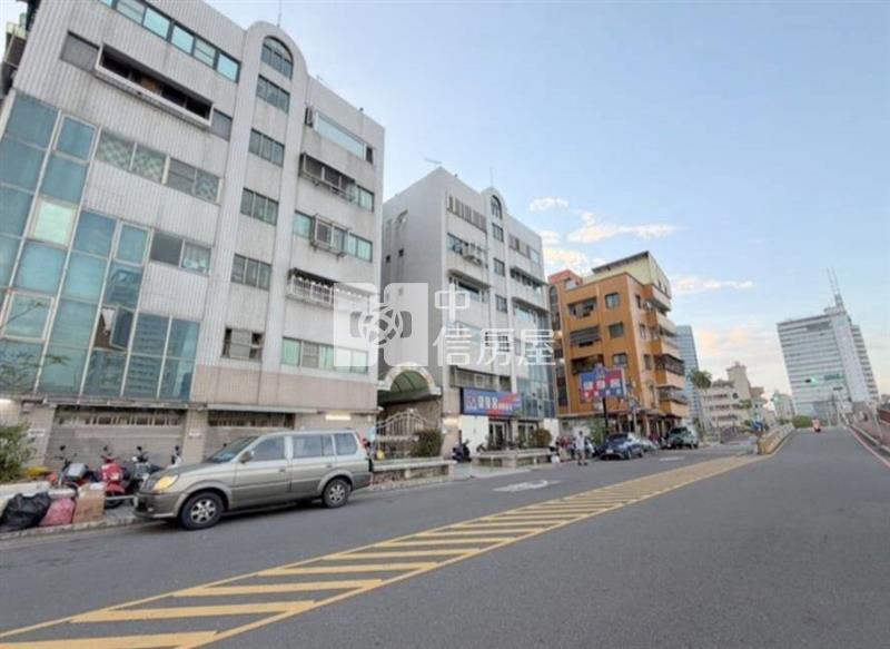府前特區精緻套房房屋室內格局與周邊環境