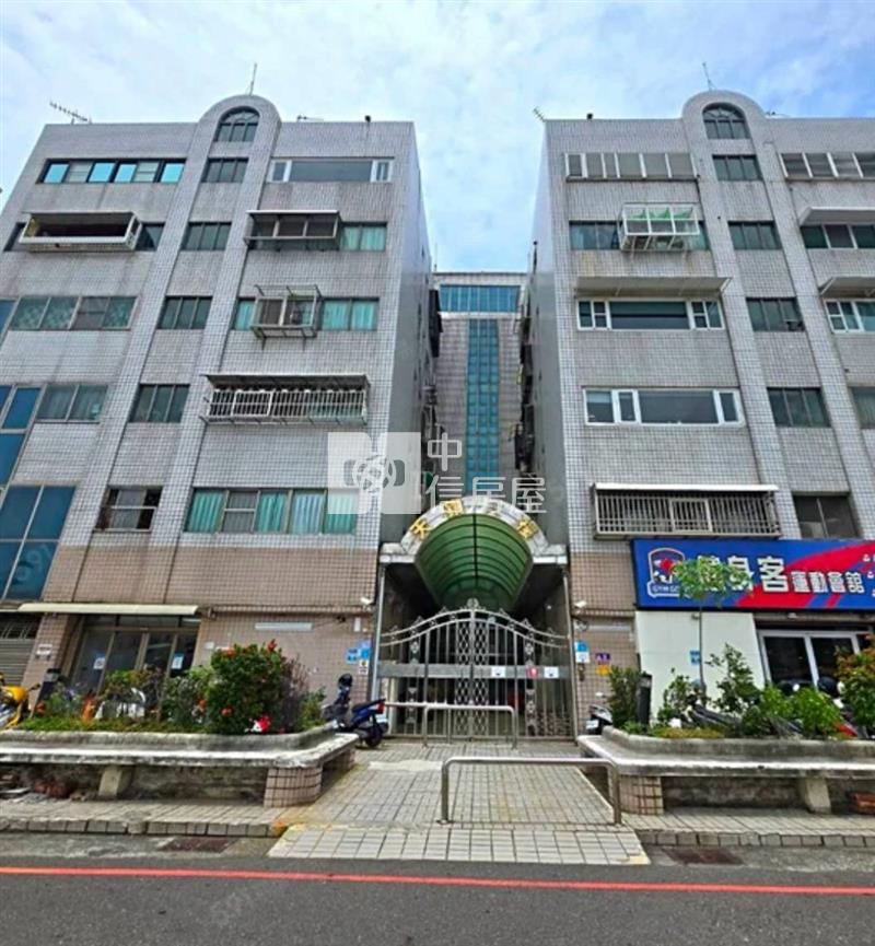 府前特區精緻套房房屋室內格局與周邊環境