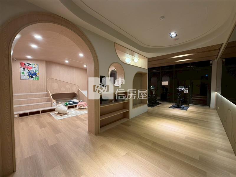 近中壢好市多輕屋齡三房車房屋室內格局與周邊環境