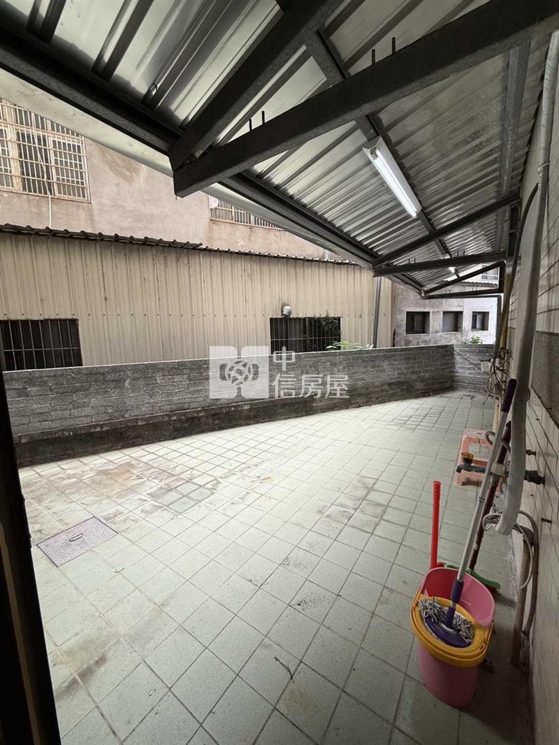 白天鵝一樓前後庭院挑高大四房房屋室內格局與周邊環境
