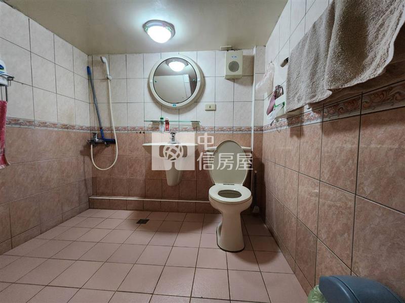 （專）吉林二路美透天房屋室內格局與周邊環境