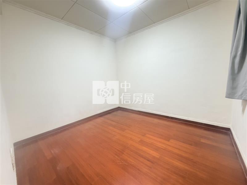 昕光之櫻|一房一廳小豪宅+平車 視野景觀戶房屋室內格局與周邊環境
