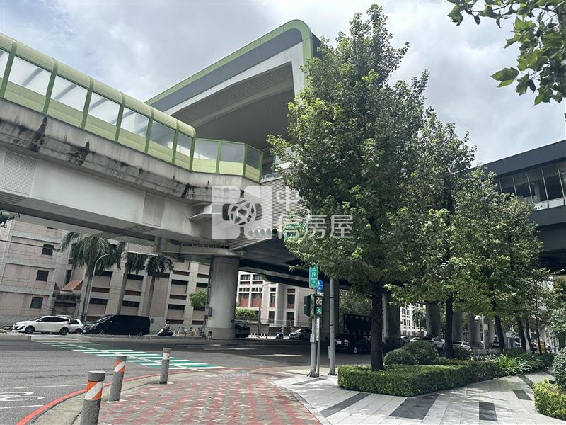 文華高中邊間三房捷運宅房屋室內格局與周邊環境