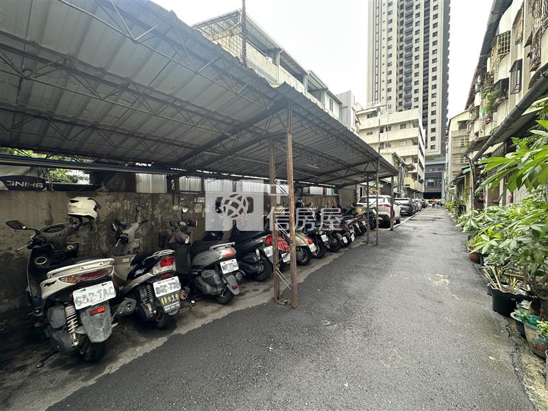 文華高中邊間三房捷運宅房屋室內格局與周邊環境