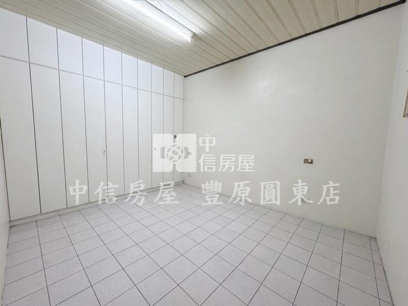 豐東全聯透天房屋室內格局與周邊環境