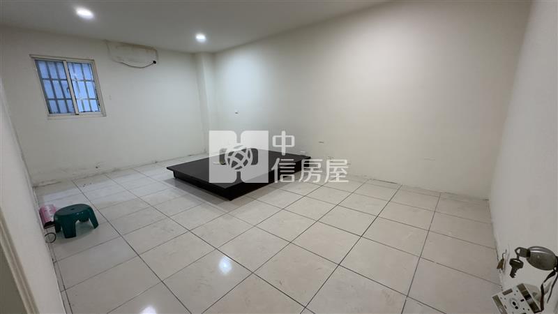鑫聖中信-中壢夜市華廈一樓房屋室內格局與周邊環境