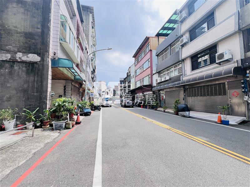 鑫聖中信-中壢夜市華廈一樓房屋室內格局與周邊環境