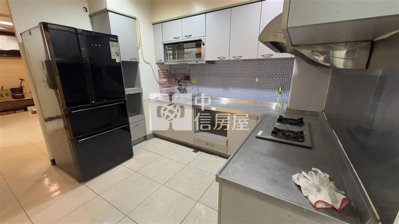 鑫聖中信-中壢夜市華廈一樓房屋室內格局與周邊環境
