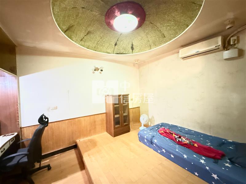 正成功路6房大透天房屋室內格局與周邊環境