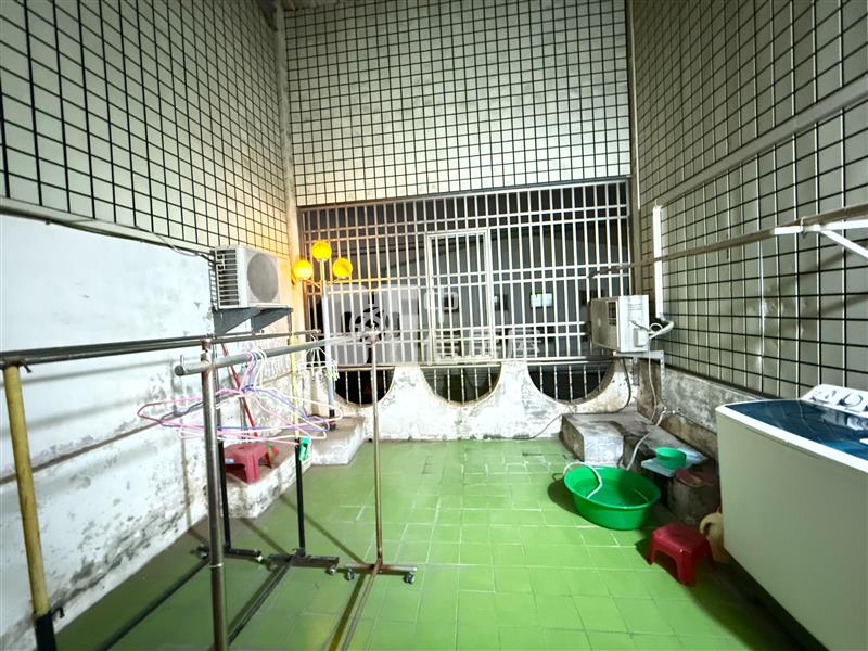 正成功路6房大透天房屋室內格局與周邊環境