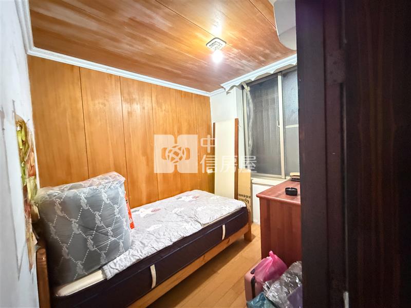 正成功路6房大透天房屋室內格局與周邊環境