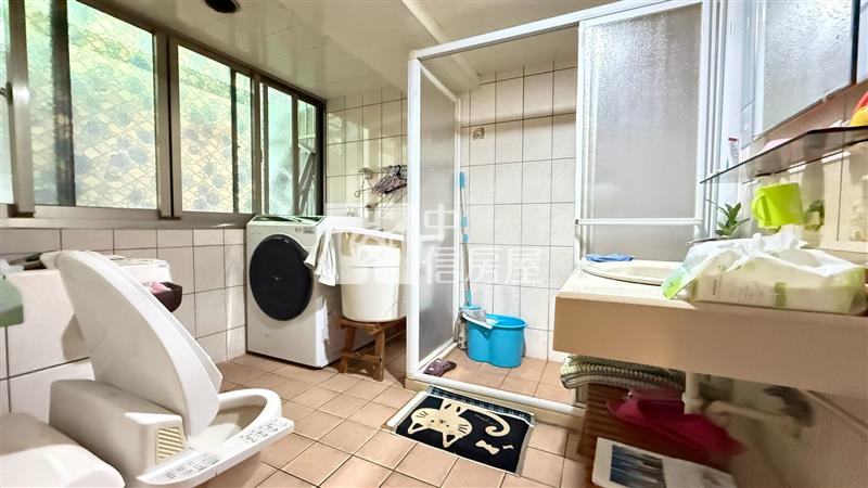 愛三路頂好大樓房屋室內格局與周邊環境