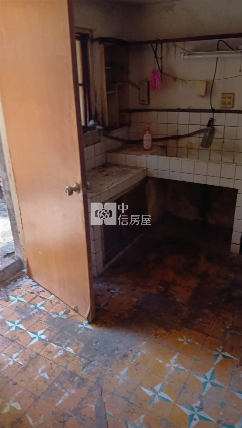 員林萬年路旁透天房屋室內格局與周邊環境