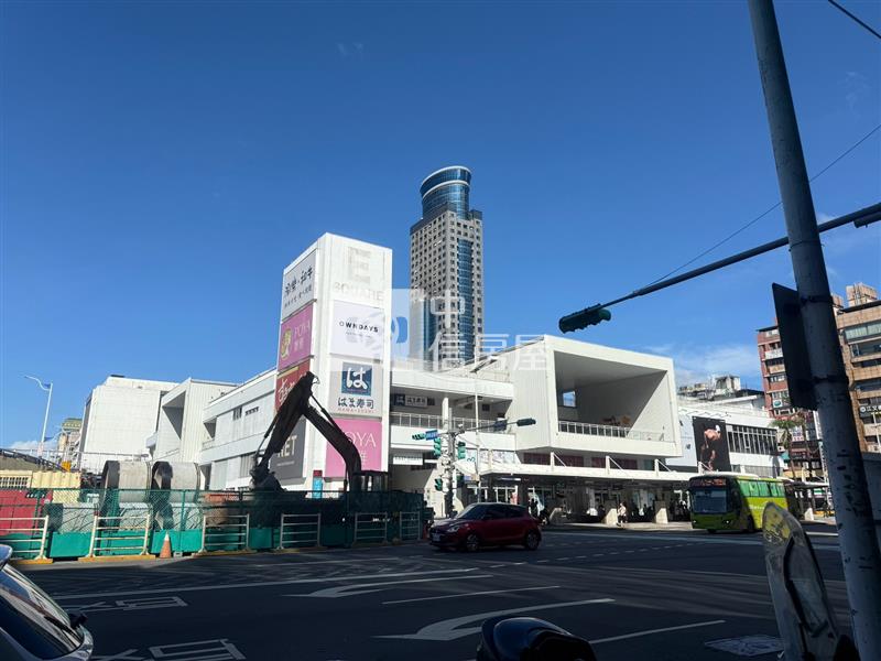 孝一路三角窗店面房屋室內格局與周邊環境