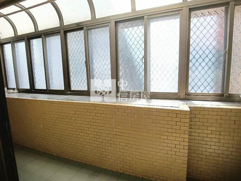 專/平鎮新榮路黃金三樓2+1全新整理非投資客房屋室內格局與周邊環境