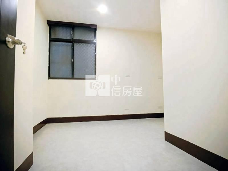 專/平鎮新榮路黃金三樓2+1全新整理非投資客房屋室內格局與周邊環境
