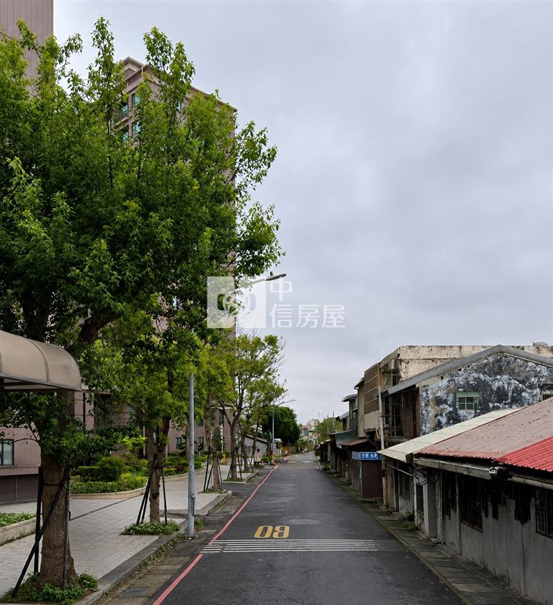 體育園區小坪數大面寬店地房屋室內格局與周邊環境