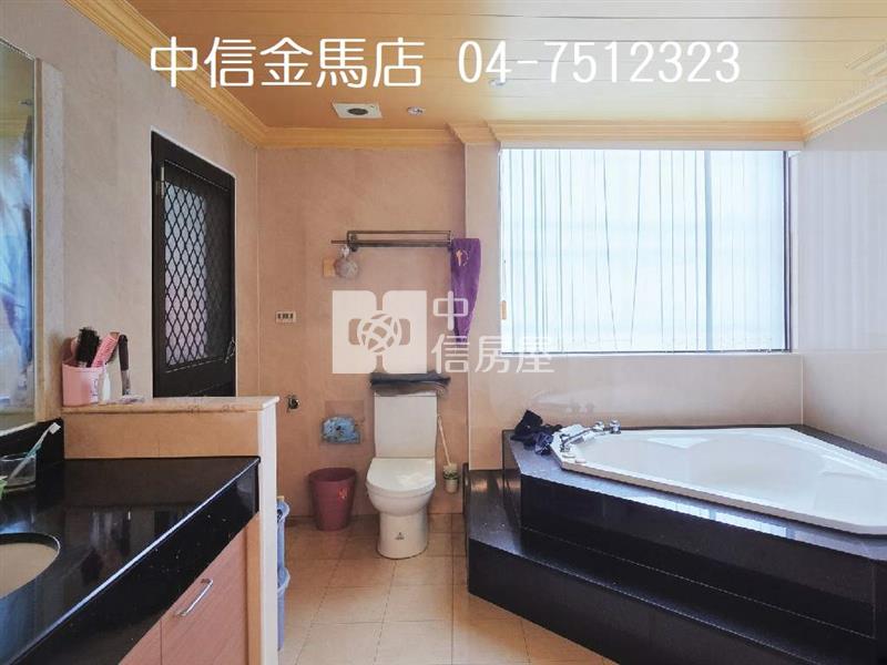 金馬路花園車庫別墅房屋室內格局與周邊環境