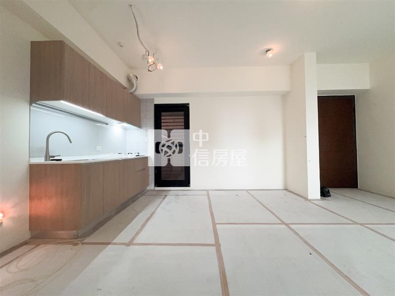 降百萬A10皇普LaVie全新沐光四房房屋室內格局與周邊環境