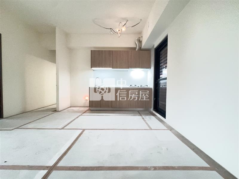 降百萬A10皇普LaVie全新沐光四房房屋室內格局與周邊環境