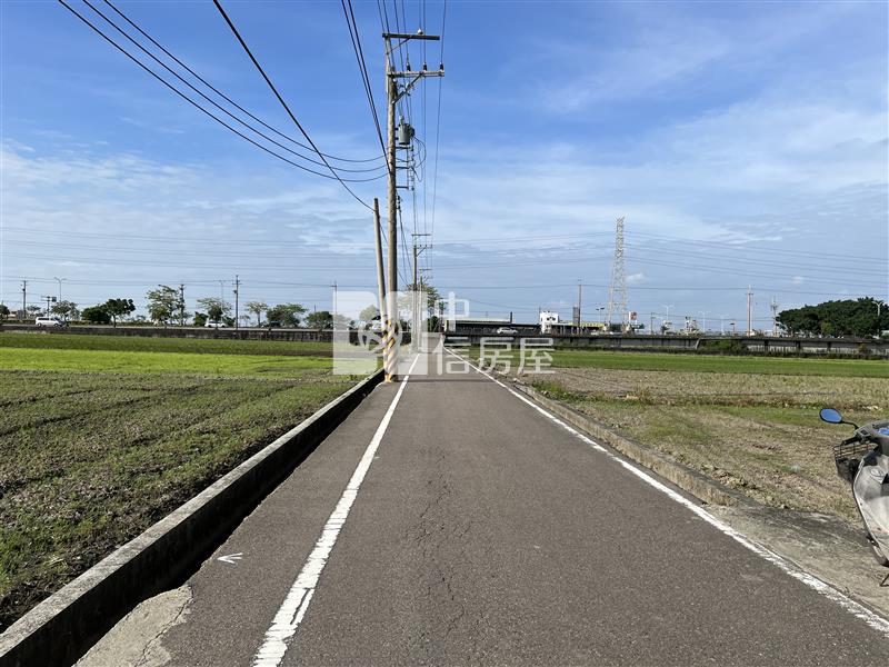 龍井臨港東路旁稀有方正農地房屋室內格局與周邊環境