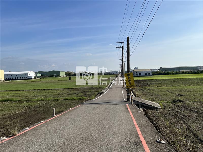 龍井臨港東路旁稀有方正農地房屋室內格局與周邊環境