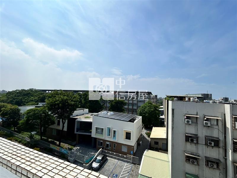 臨永華國小整新美美公寓房屋室內格局與周邊環境