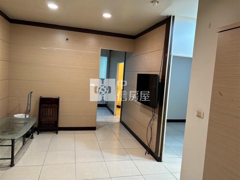 中壢-新明國中美3房+車位房屋室內格局與周邊環境