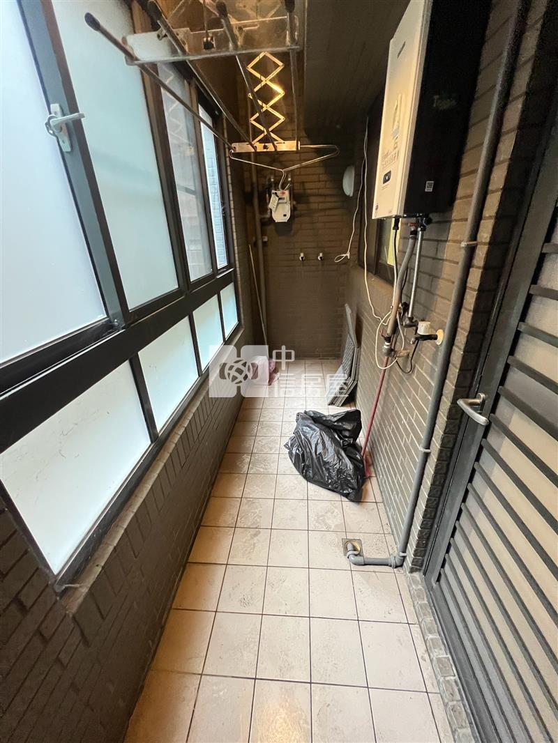 震後中山醫好市多朝南四房雙車位房屋室內格局與周邊環境