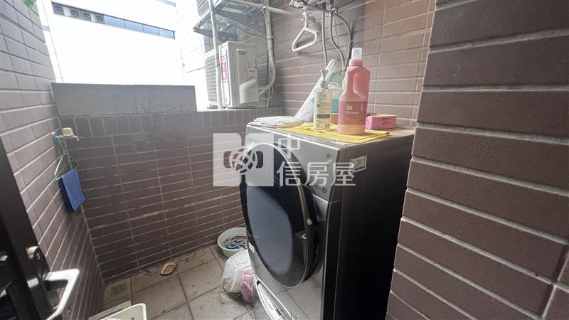 【安家】專任-青城之戀挑高大陽台美2房車房屋室內格局與周邊環境