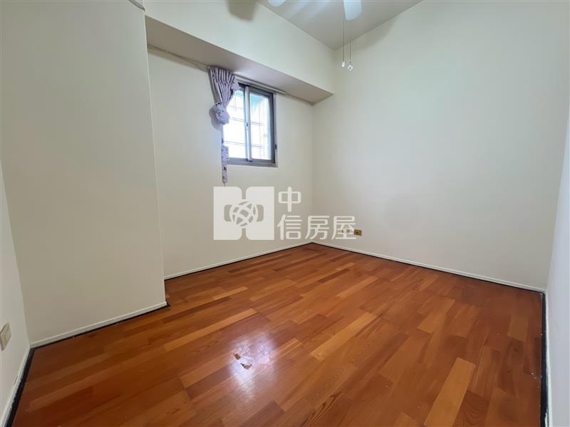 火車站第三市場低公設大三房房屋室內格局與周邊環境