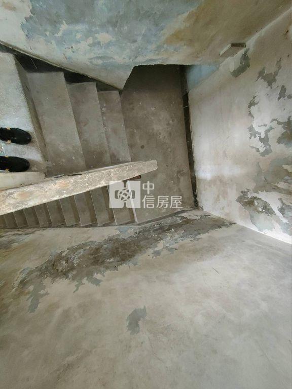 華勛市場低總價透天(中信卓越團隊)房屋室內格局與周邊環境