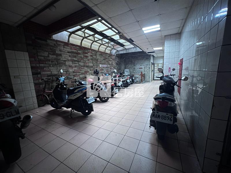 中壢稀有一樓三房車房屋室內格局與周邊環境